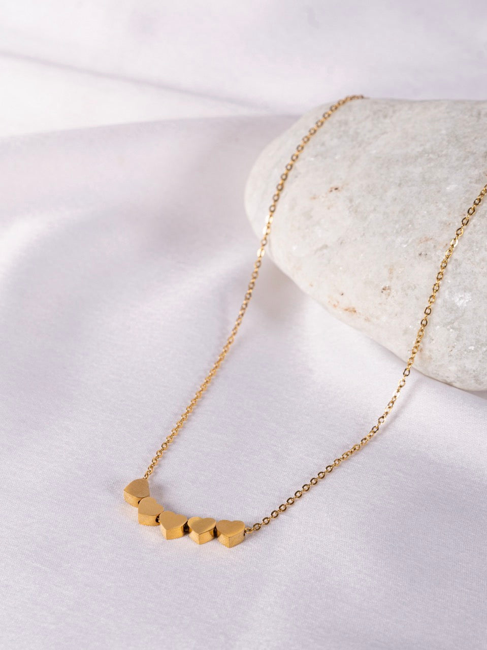 Amour Necklace
