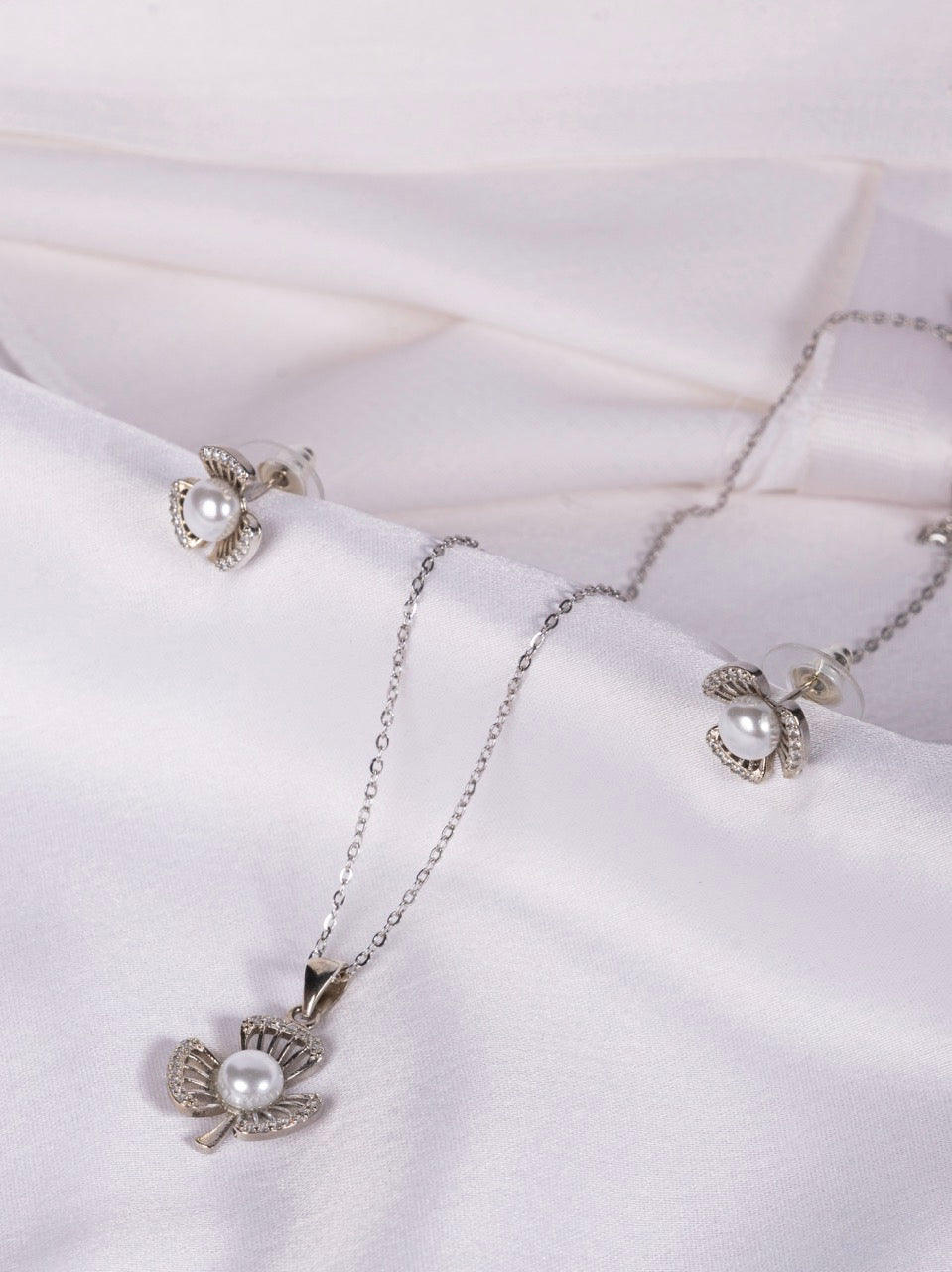 Clover Pendant Set