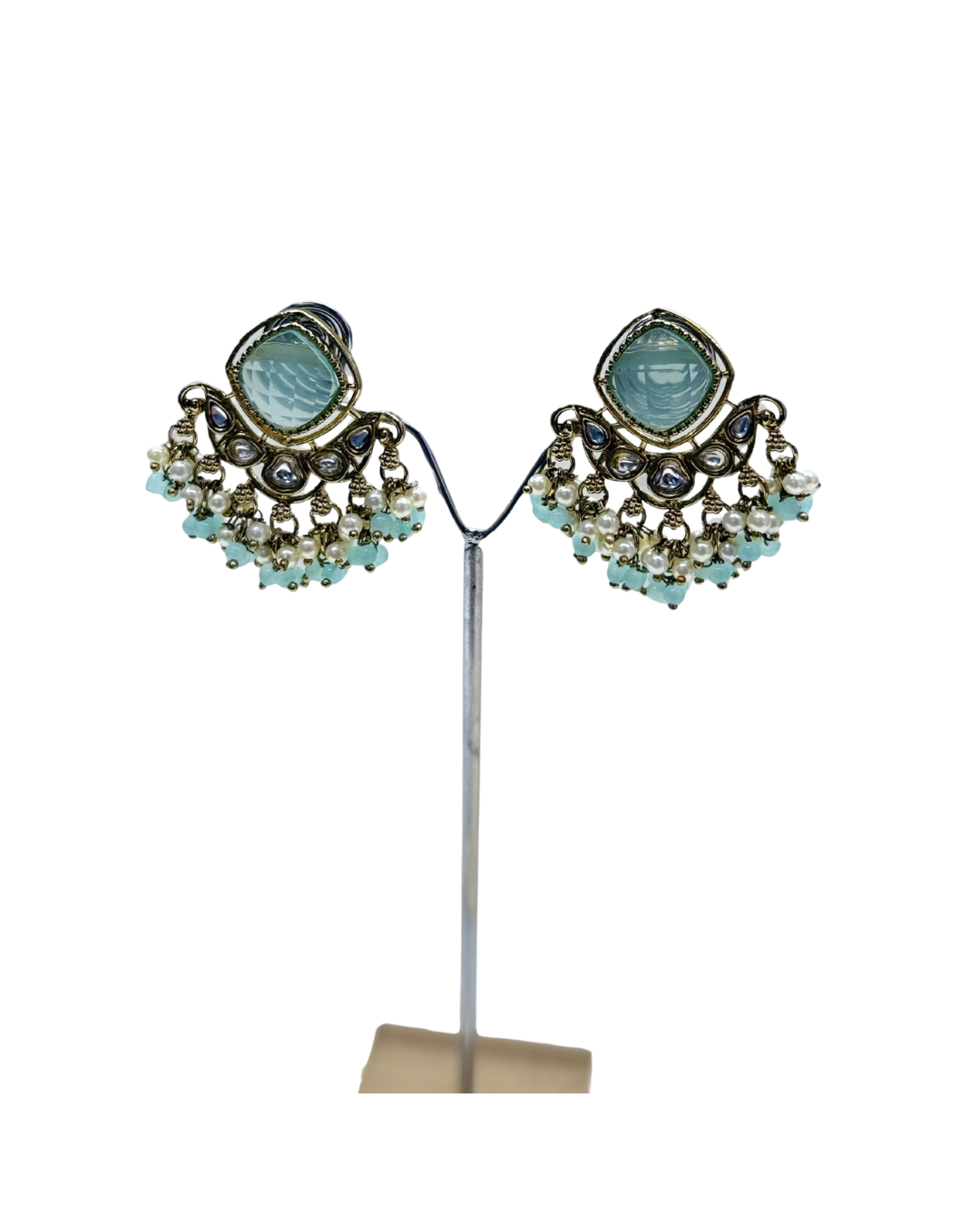 Aarvi Studs