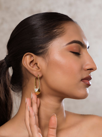 Elysian Pearl Earring