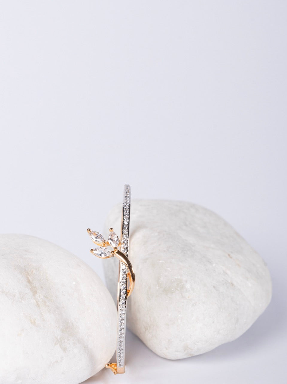 Malvika Bracelet With Carat Polish