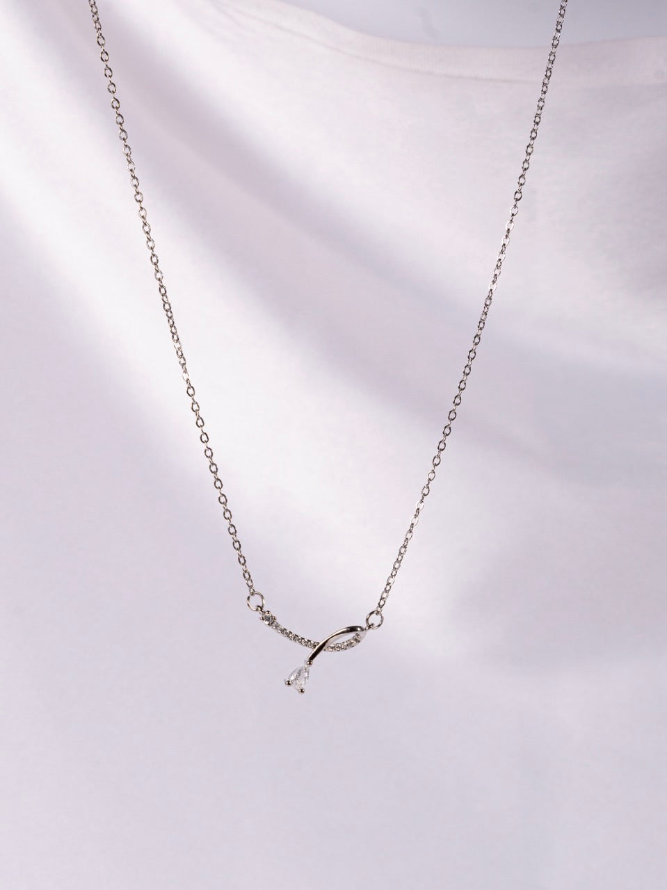 Brisa Necklace