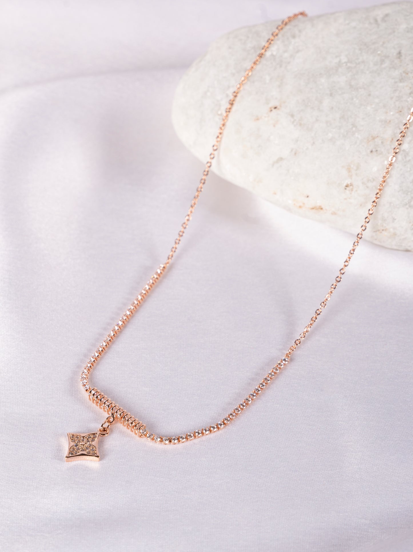 Clavi Necklace