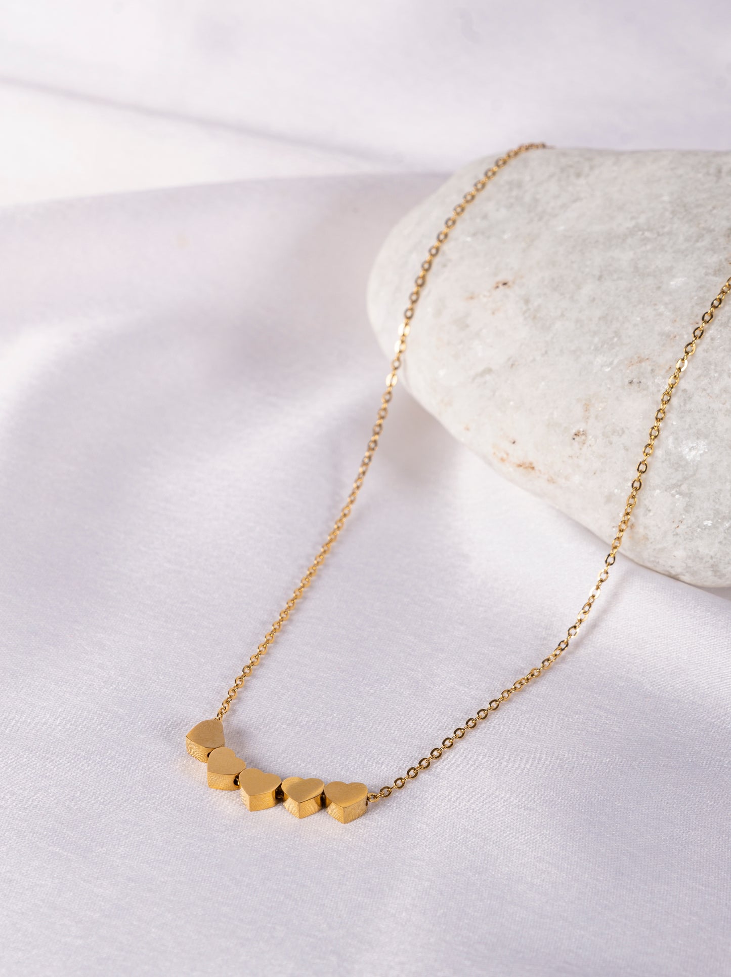 Amour Necklace