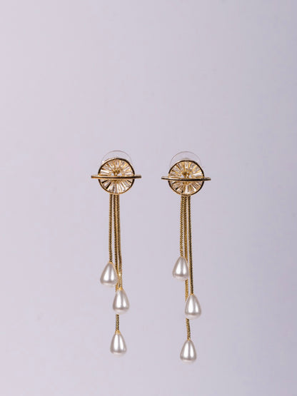 Pearl Arc Earring